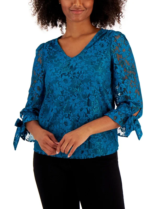 Womens Lace V-Neck Blouse